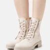Gabor Comfort Lace-Up Ankle Boots - Ivory