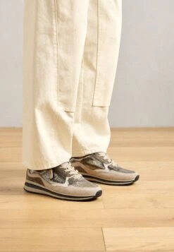 Gabor Comfort Trainers - Off White/sand/silver-coloured -Gabor Sale Store 2a76e80f911544568293cf2dc06db2be