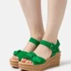 Gabor Platform Sandals - Verde