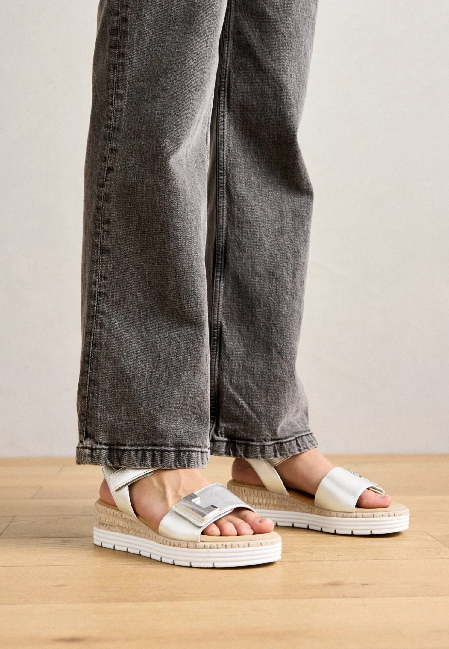 Gabor Comfort Platform Sandals - Silber 2 Gabor Comfort Platform Sandals - Silber - Image 2