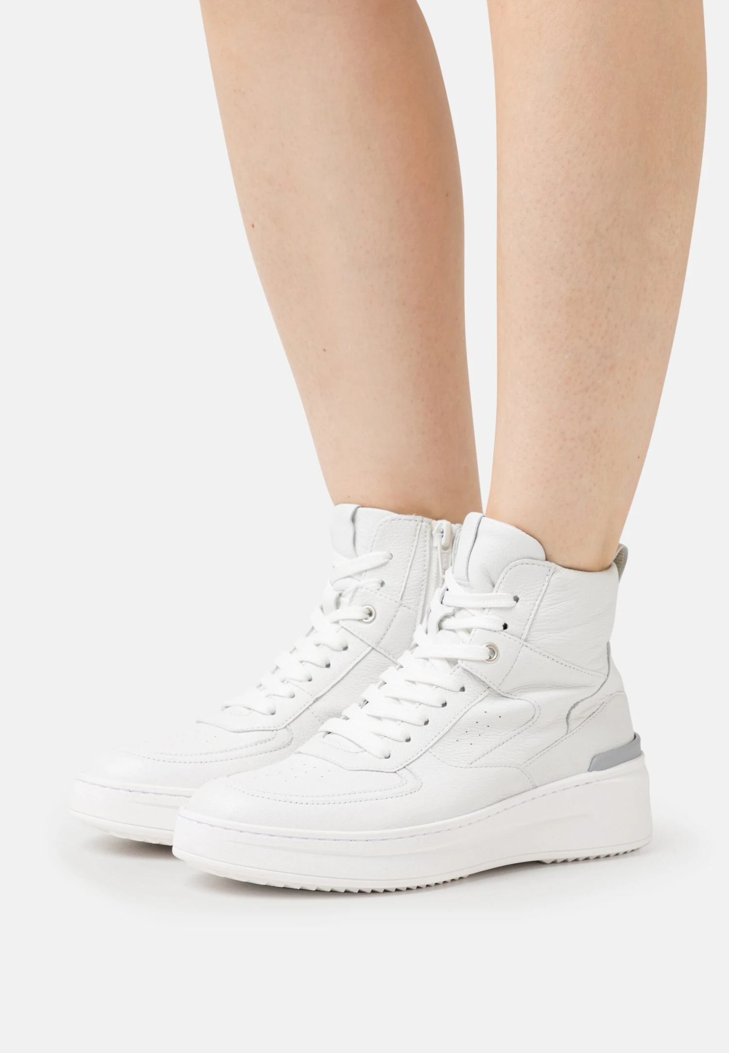 Gabor High-Top Trainers - Weiß/Silber 1 Gabor High-Top Trainers - Weiß/Silber