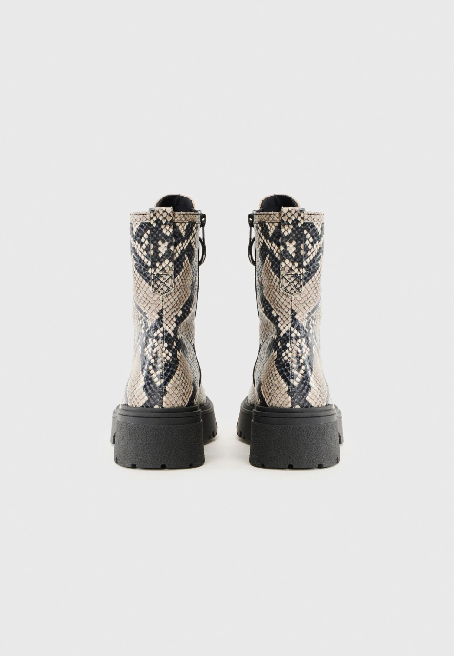 Gabor Winter Boots - Light Grey/black 3 Gabor Winter Boots - Light Grey/black - Image 3