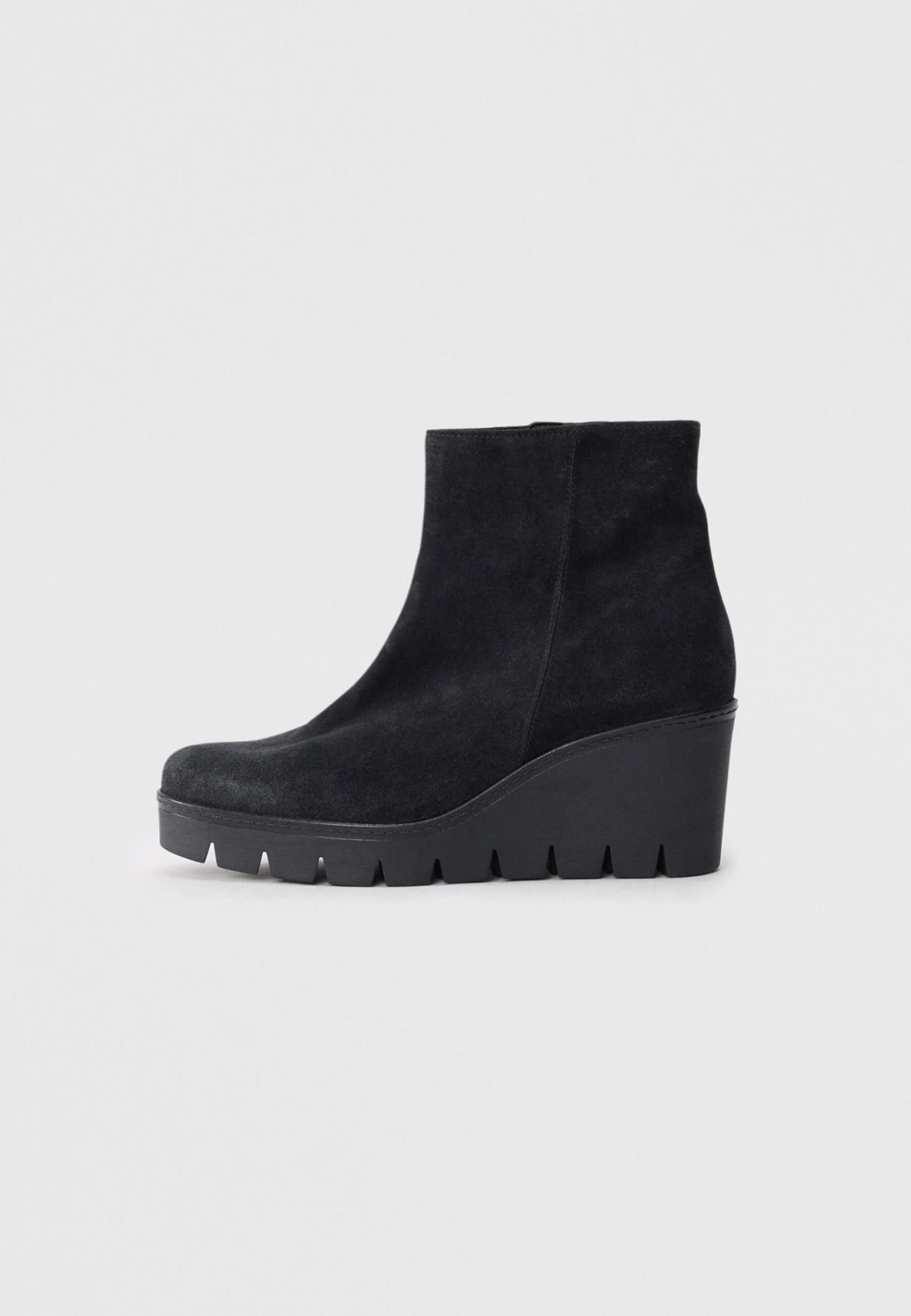 Gabor Wedge Ankle Boots - Pazifik 1 Gabor Wedge Ankle Boots - Pazifik